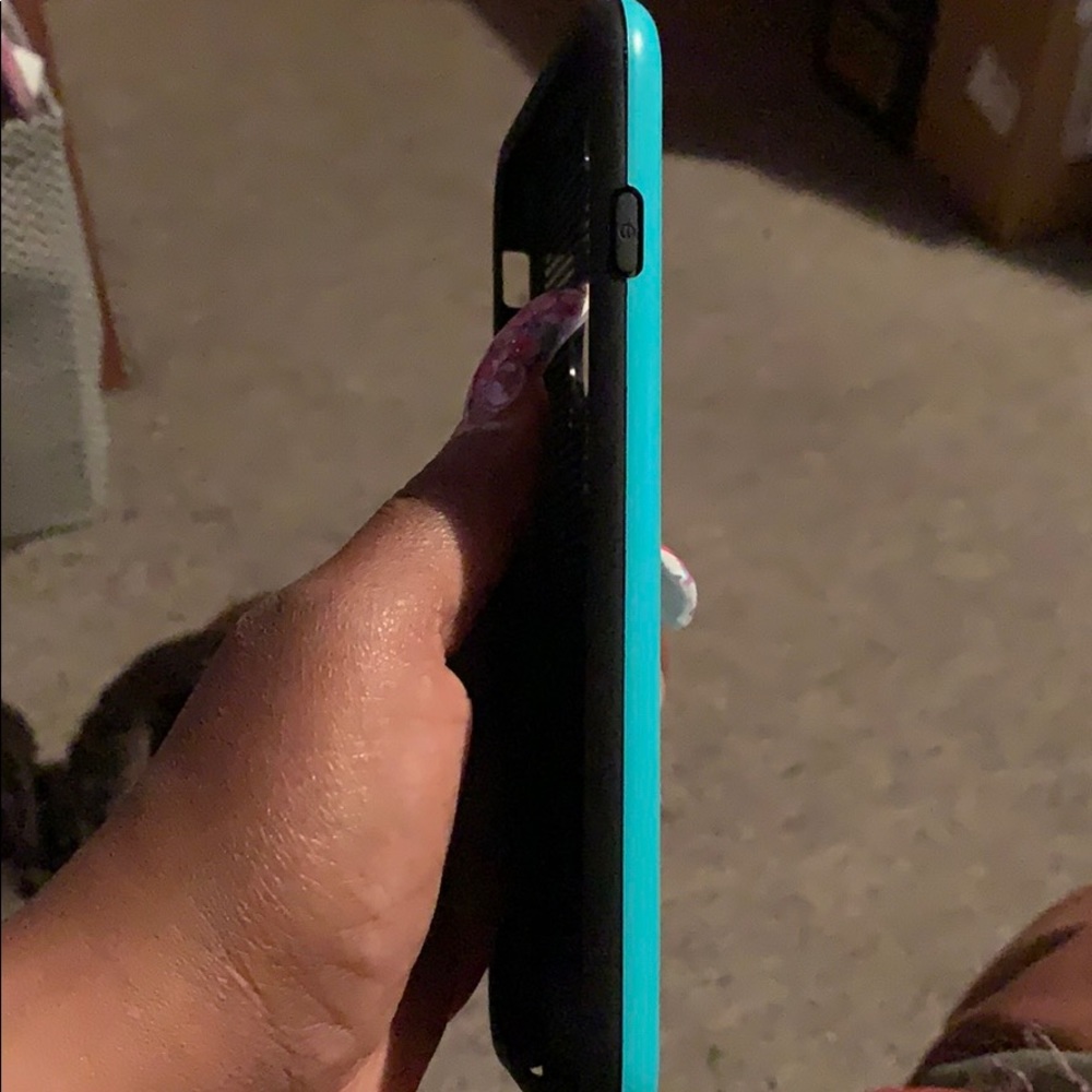 iPhone 7/8 plus hard brushed case - Picture 5 of 5